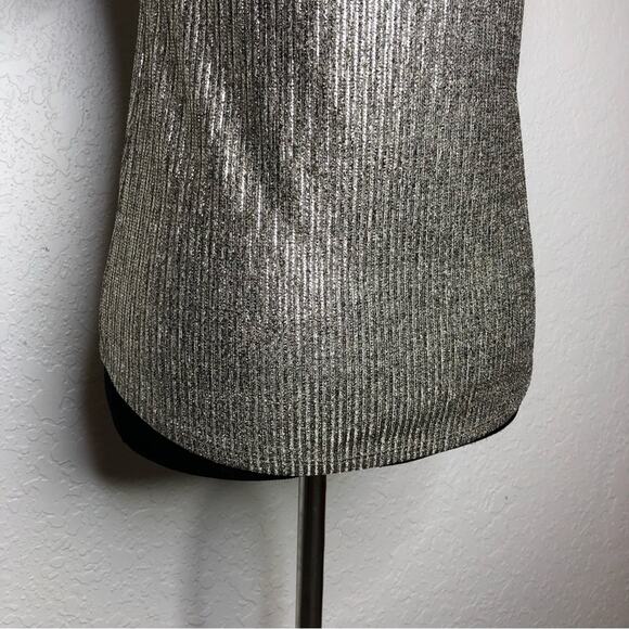 WHBM silver metallic flutter sleeve v neck top size Extra Extra Small XXS - Picture 8 of 14